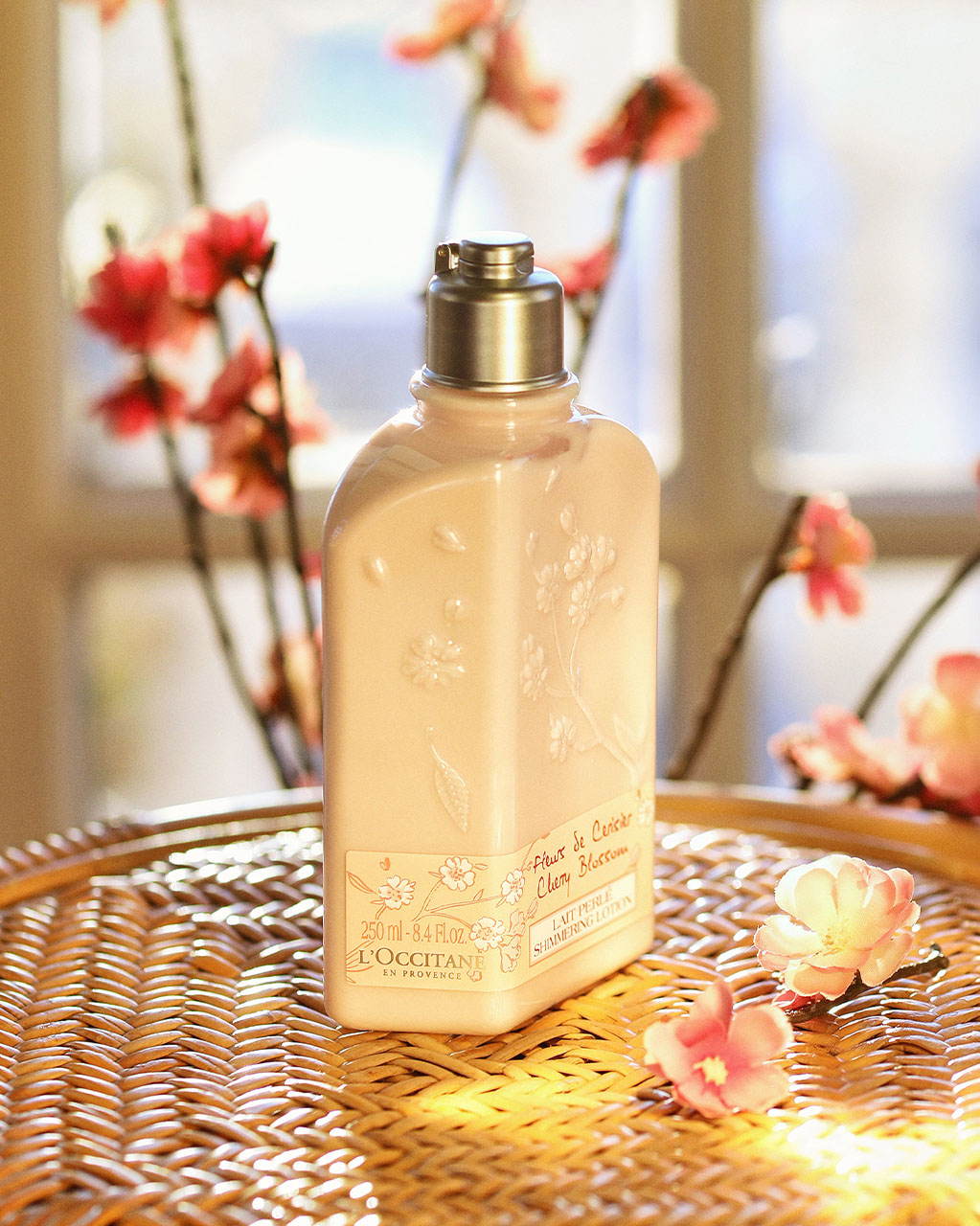 Lo&ccedil;&atilde;o Desodorante Corporal Flor de Cerejeira 250ml